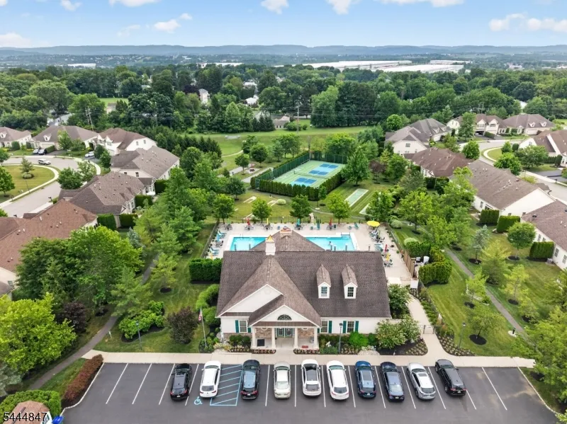 418 Edward St Lopatcong, NJ 08865