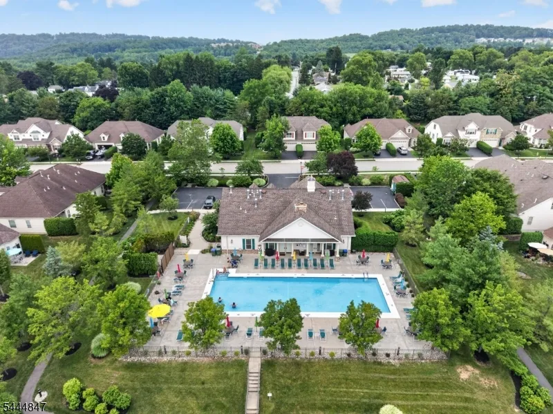 418 Edward St Lopatcong, NJ 08865