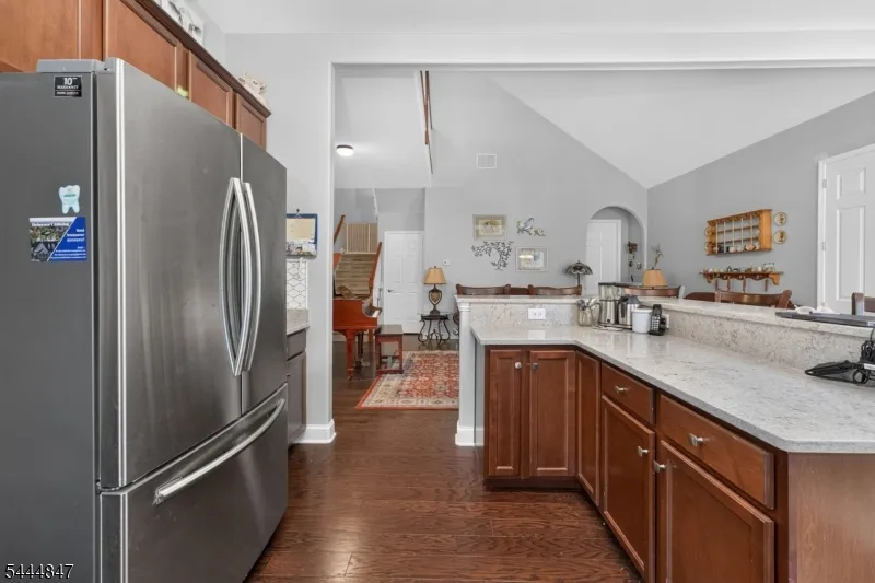 418 Edward St Lopatcong, NJ 08865