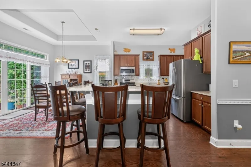 418 Edward St Lopatcong, NJ 08865