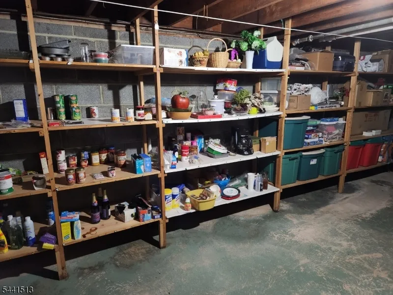 615 Ashland Rd Middlesex, NJ 08846