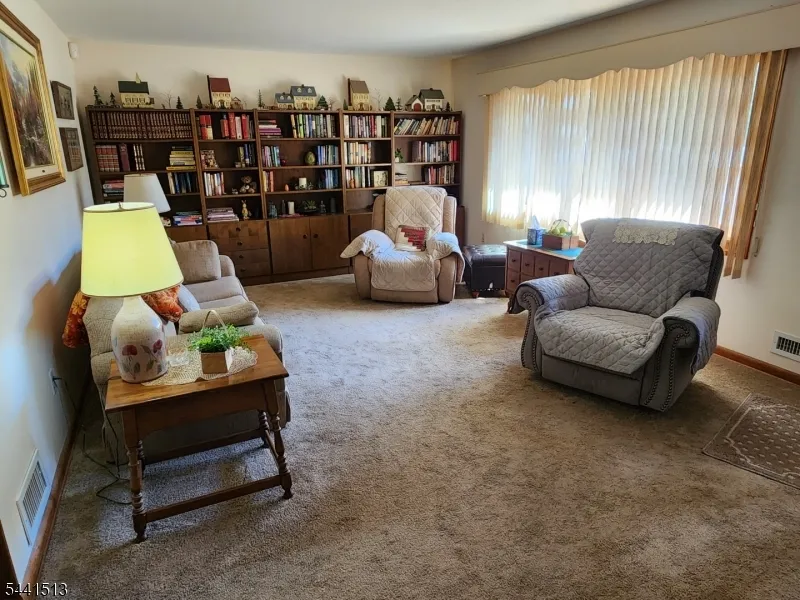615 Ashland Rd Middlesex, NJ 08846