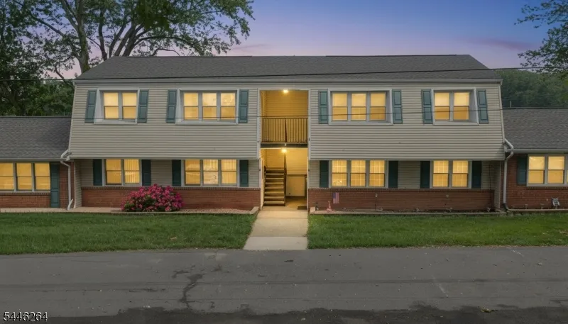 10 C Haven Dr Old Bridge, NJ 07747