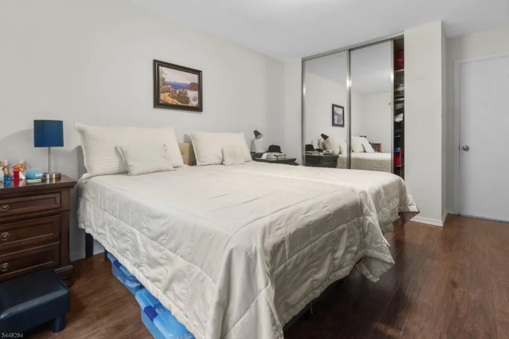 10 C Haven Dr Old Bridge, NJ 07747
