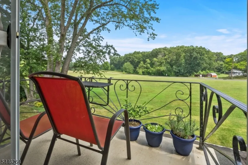 10 C Haven Dr Old Bridge, NJ 07747