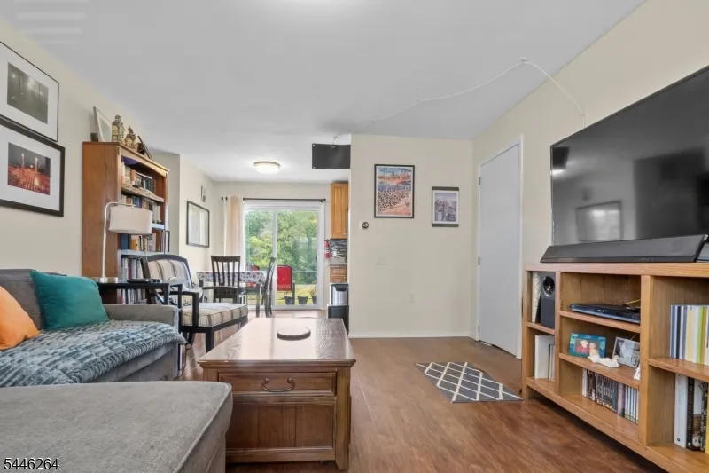 10 C Haven Dr Old Bridge, NJ 07747