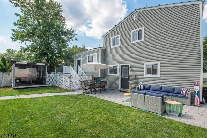 67 Pinho Ave Carteret, NJ 07008