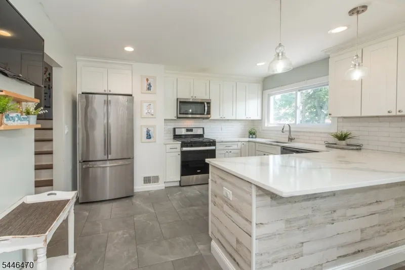 67 Pinho Ave Carteret, NJ 07008