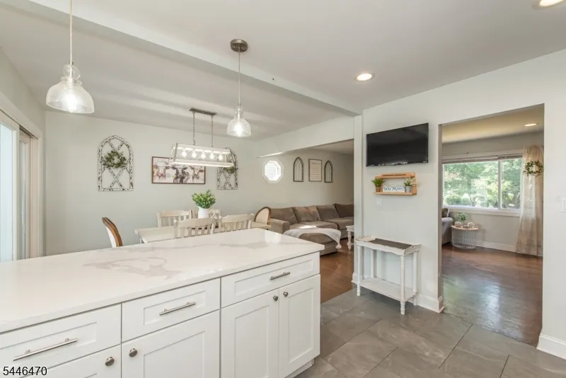 67 Pinho Ave Carteret, NJ 07008