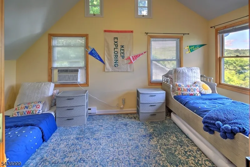 114 Lakeside Dr Liberty, NJ 07823