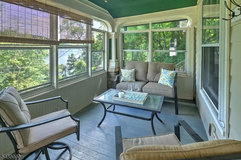 114 Lakeside Dr Liberty, NJ 07823