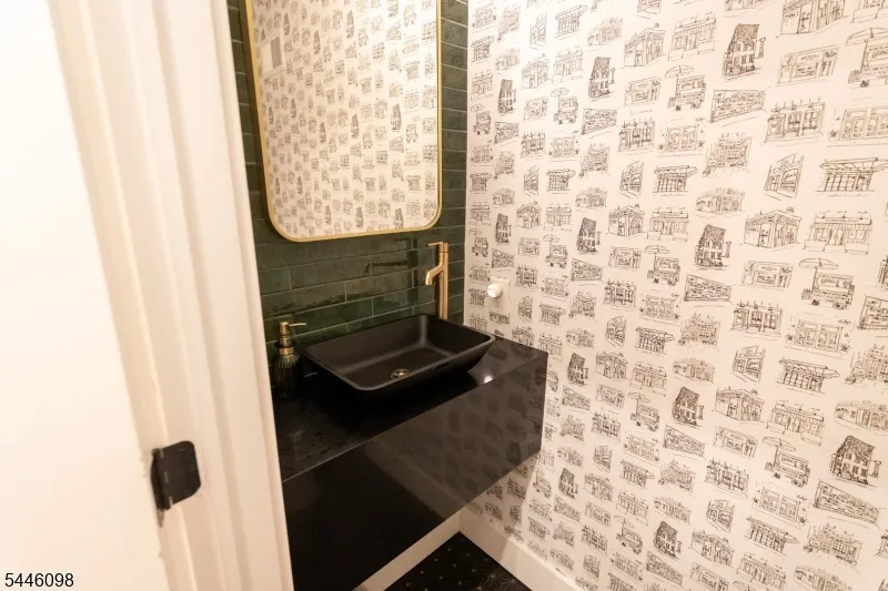 20 Westervelt Pl #2F Unit 2F Jersey City, NJ 07304