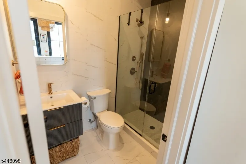 20 Westervelt Pl #2F Unit 2F Jersey City, NJ 07304