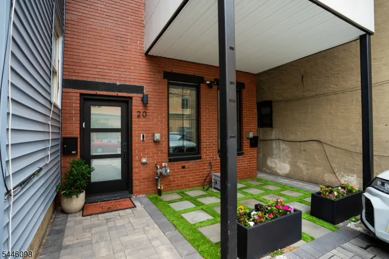 20 Westervelt Pl #2F Unit 2F Jersey City, NJ 07304