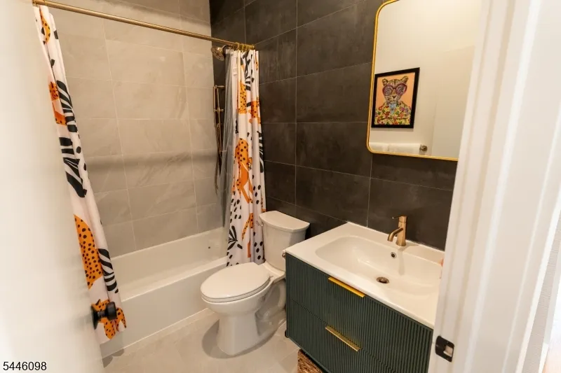 20 Westervelt Pl #2F Unit 2F Jersey City, NJ 07304