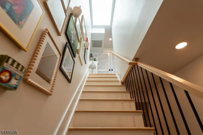 20 Westervelt Pl #2F Unit 2F Jersey City, NJ 07304