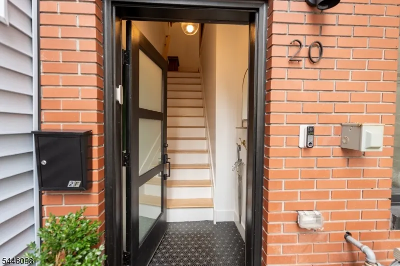 20 Westervelt Pl #2F Unit 2F Jersey City, NJ 07304