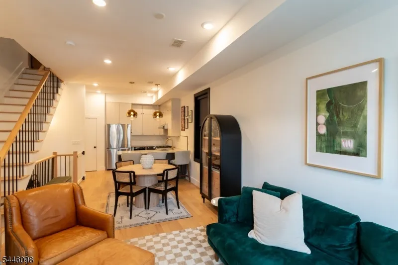20 Westervelt Pl #2F Unit 2F Jersey City, NJ 07304
