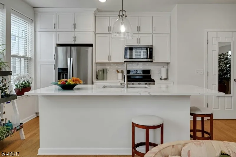 73 Robeson St Somerville, NJ 08876