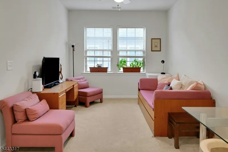 73 Robeson St Somerville, NJ 08876