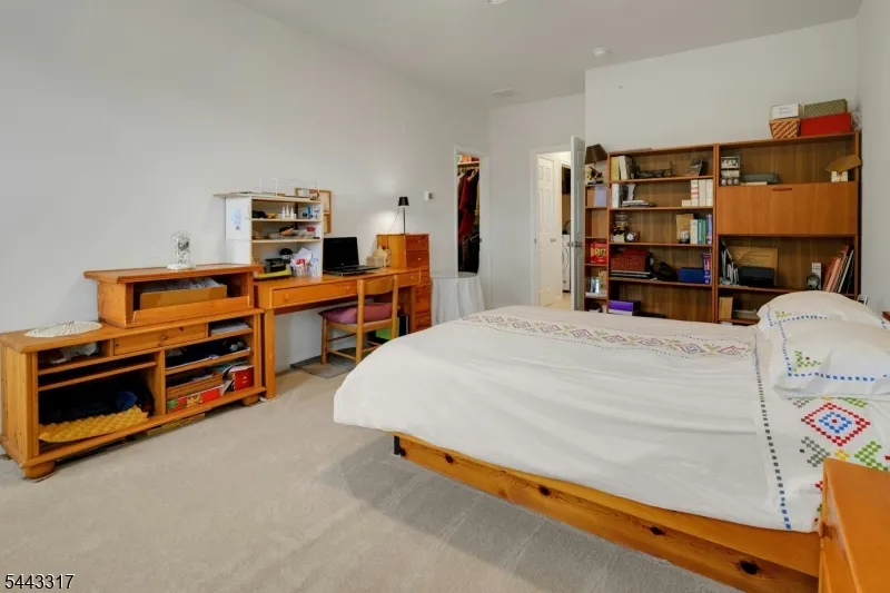 73 Robeson St Somerville, NJ 08876