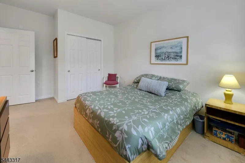73 Robeson St Somerville, NJ 08876