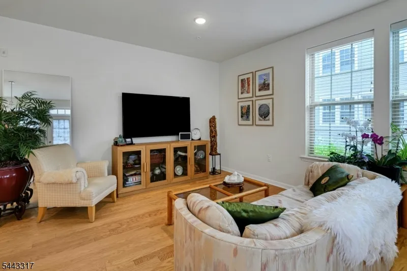 73 Robeson St Somerville, NJ 08876