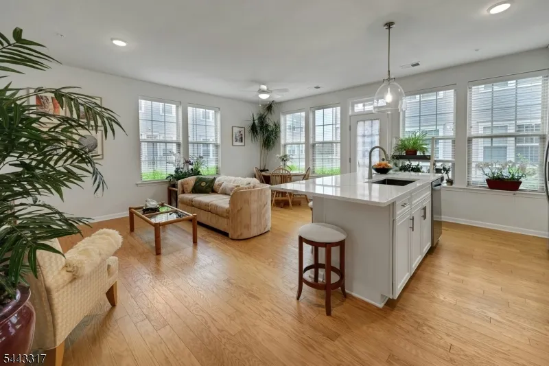 73 Robeson St Somerville, NJ 08876