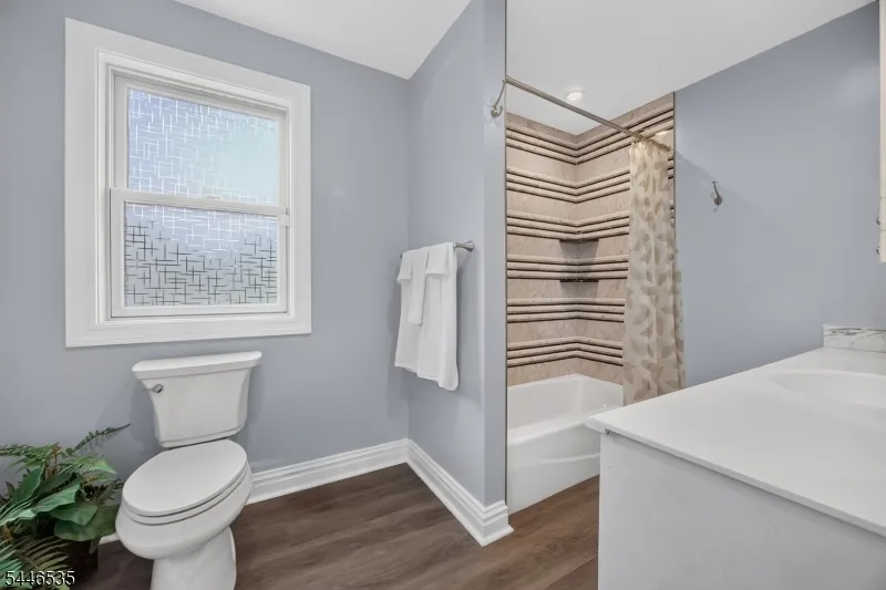 4 Plaza Rd Fair Lawn, NJ 07410