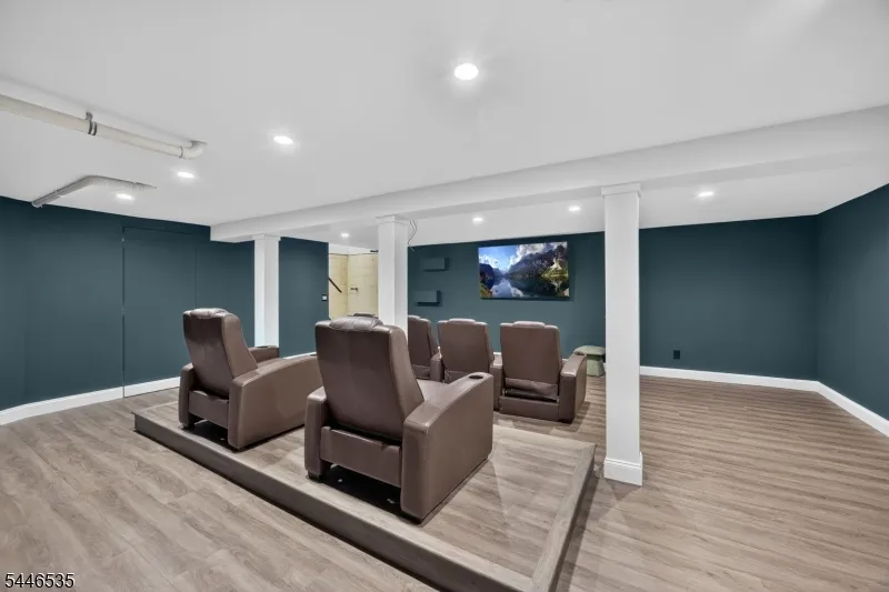 4 Plaza Rd Fair Lawn, NJ 07410