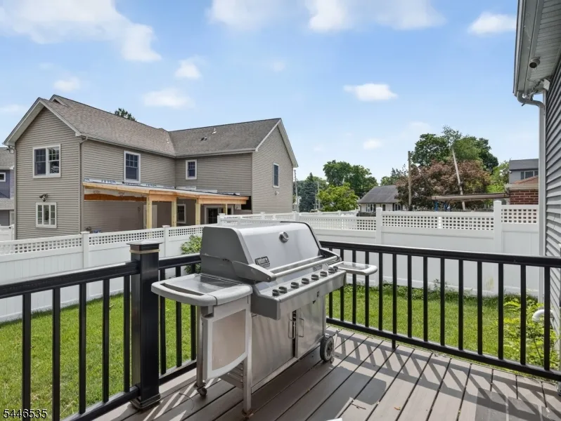 4 Plaza Rd Fair Lawn, NJ 07410