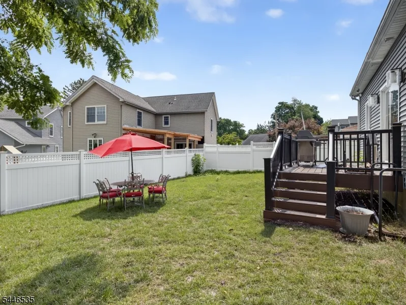4 Plaza Rd Fair Lawn, NJ 07410