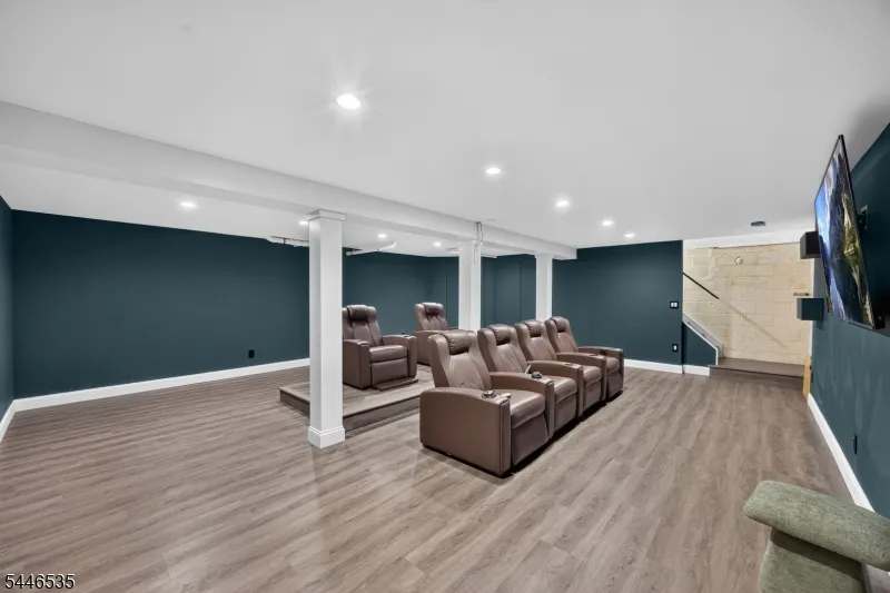 4 Plaza Rd Fair Lawn, NJ 07410