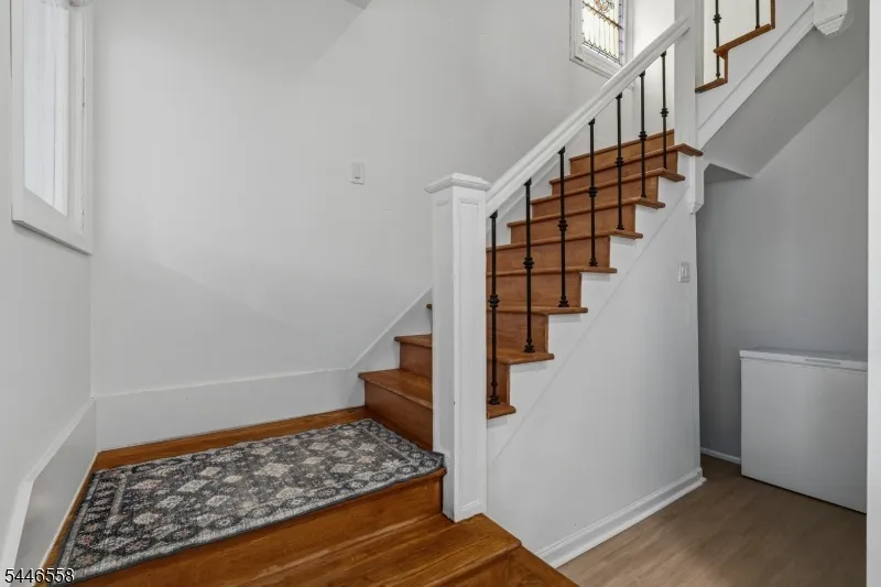 287 Crooks Ave Clifton City, NJ 07011