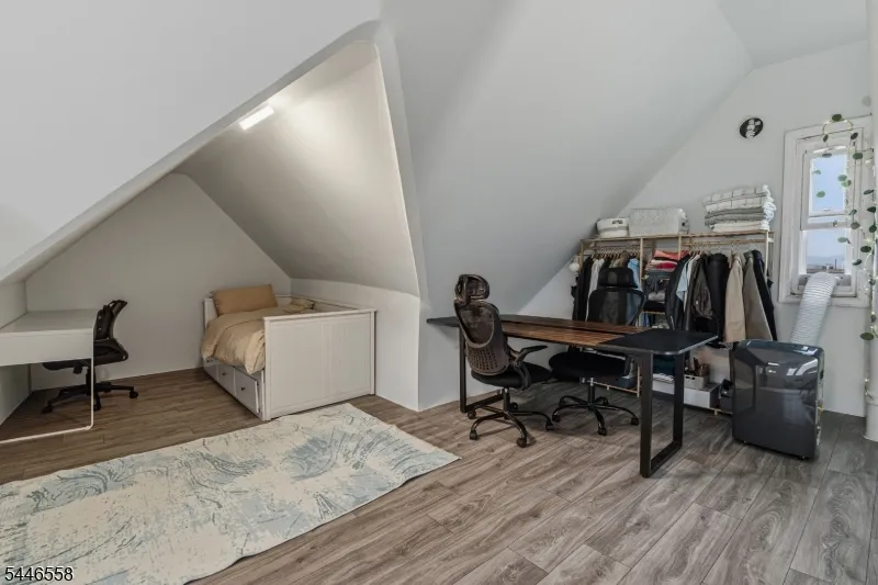 287 Crooks Ave Clifton City, NJ 07011