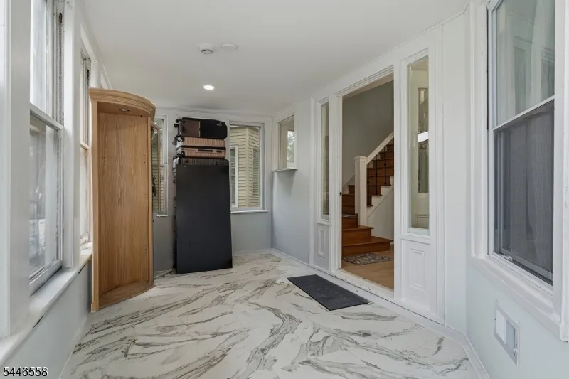 287 Crooks Ave Clifton City, NJ 07011