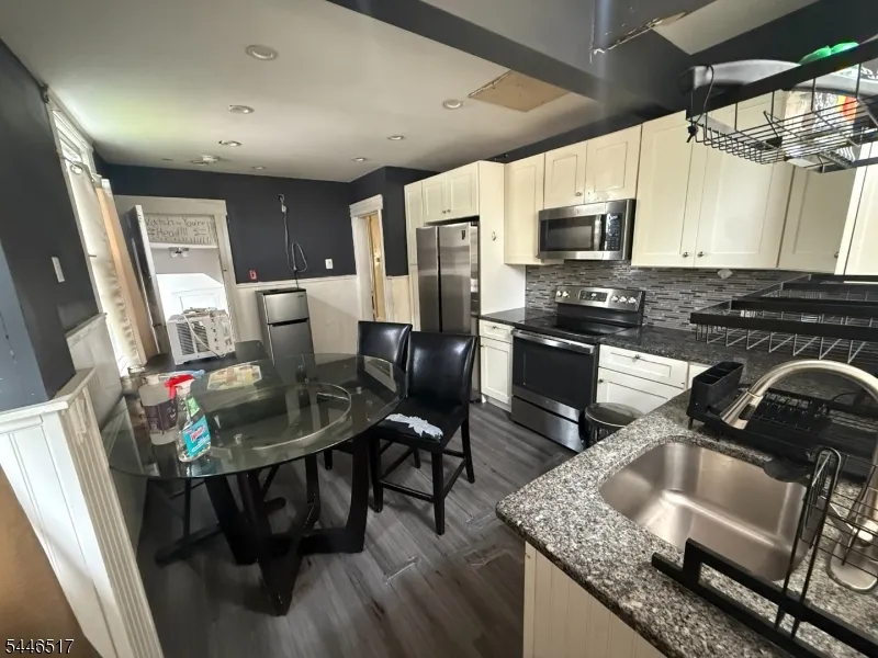 63 Saint Paul Ave Newark City, NJ 07106