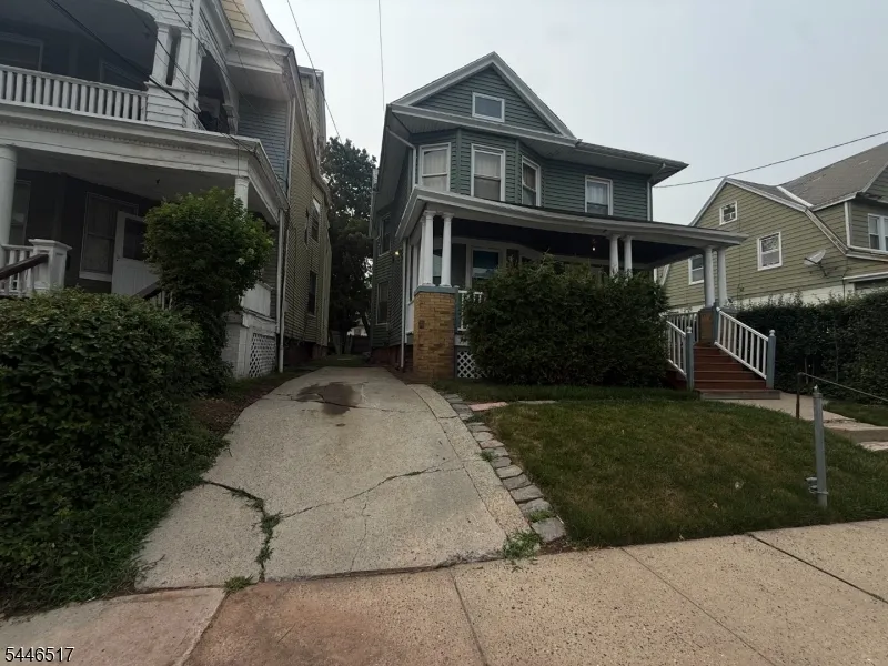63 Saint Paul Ave Newark City, NJ 07106