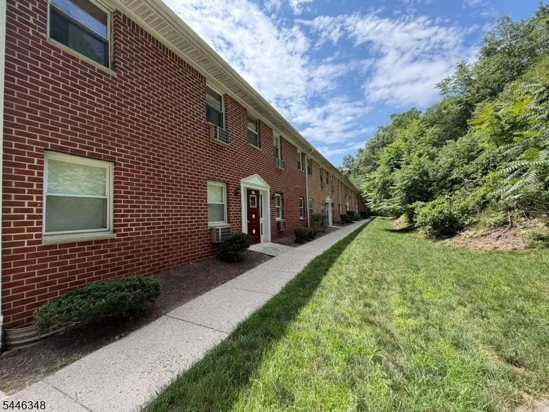 100 Pierson Miller Dr #41 Unit 41 Pompton Lakes, NJ 07442