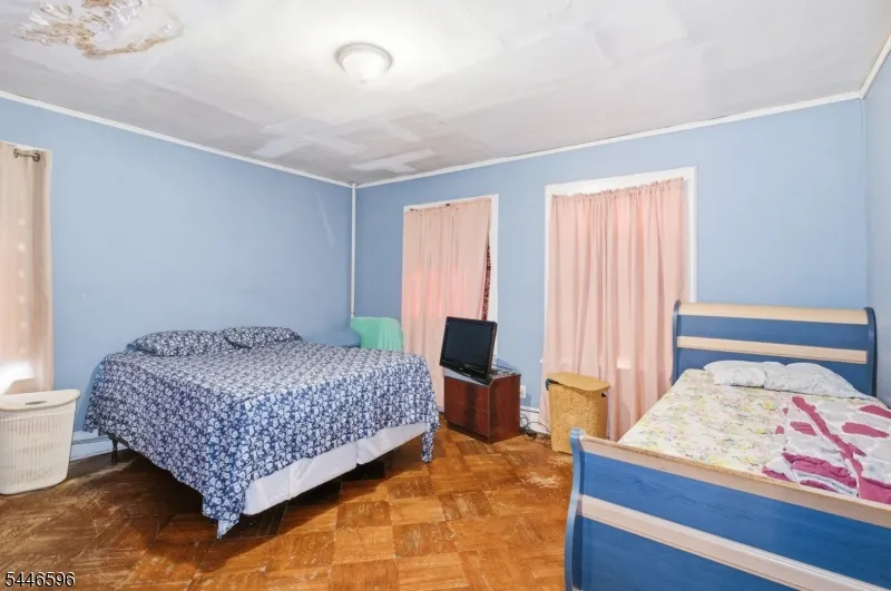 233 Meeker Ave Newark City, NJ 07112