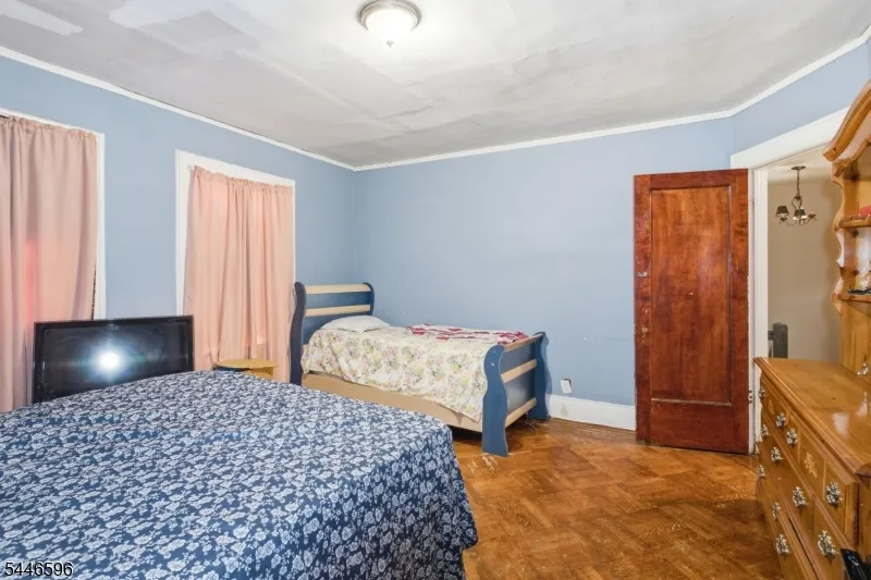 233 Meeker Ave Newark City, NJ 07112