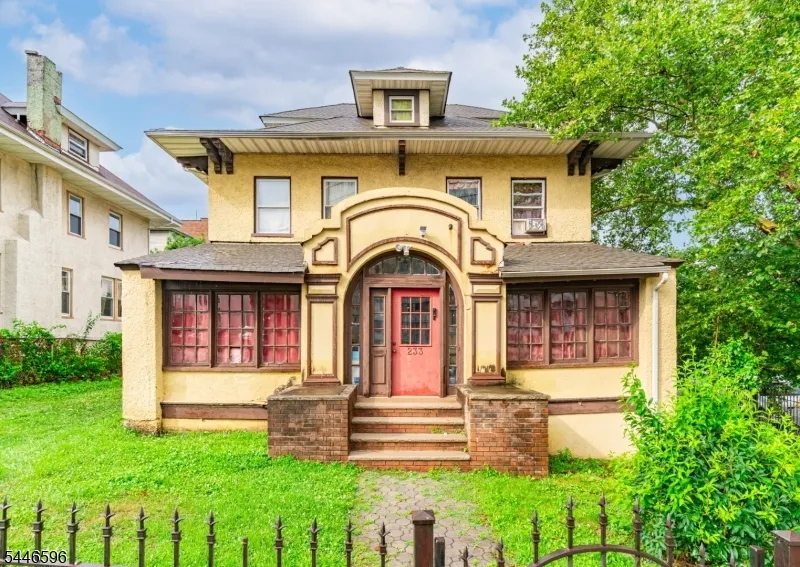 233 Meeker Ave Newark City, NJ 07112