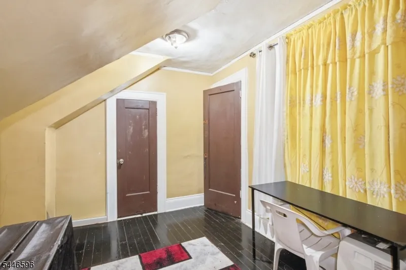 233 Meeker Ave Newark City, NJ 07112