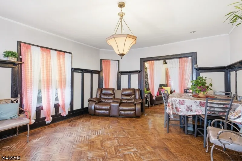 233 Meeker Ave Newark City, NJ 07112
