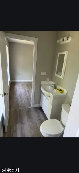90 Chestnut St East Orange City, NJ 07018