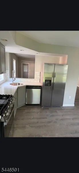 90 Chestnut St East Orange City, NJ 07018