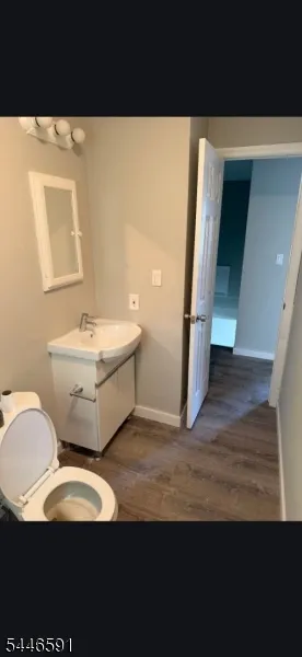 90 Chestnut St East Orange City, NJ 07018