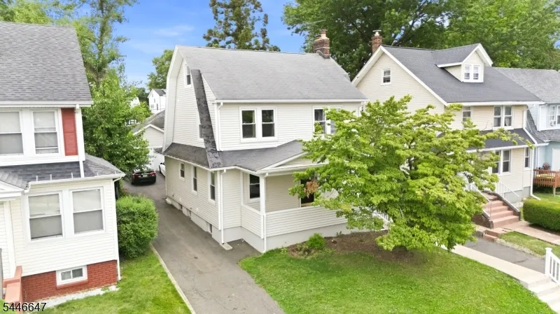 78 Fairmount Ter East Orange City, NJ 07018