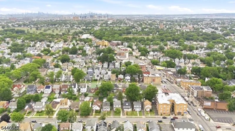 78 Fairmount Ter East Orange City, NJ 07018
