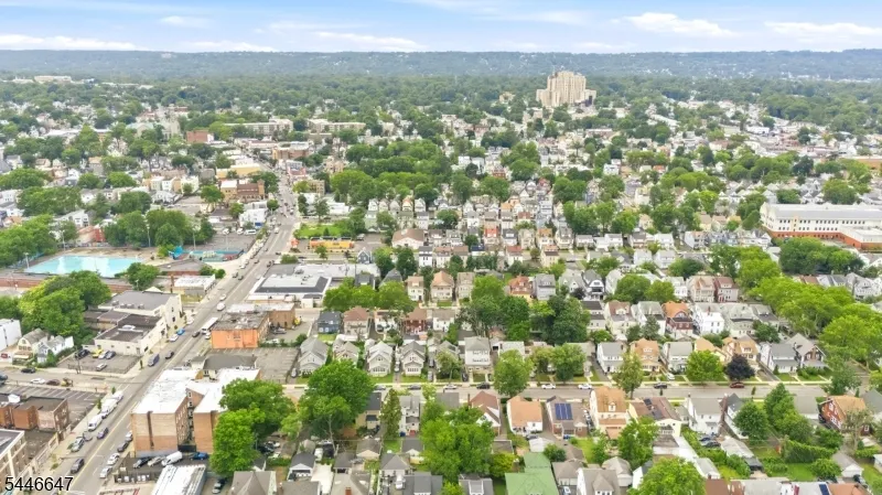 78 Fairmount Ter East Orange City, NJ 07018